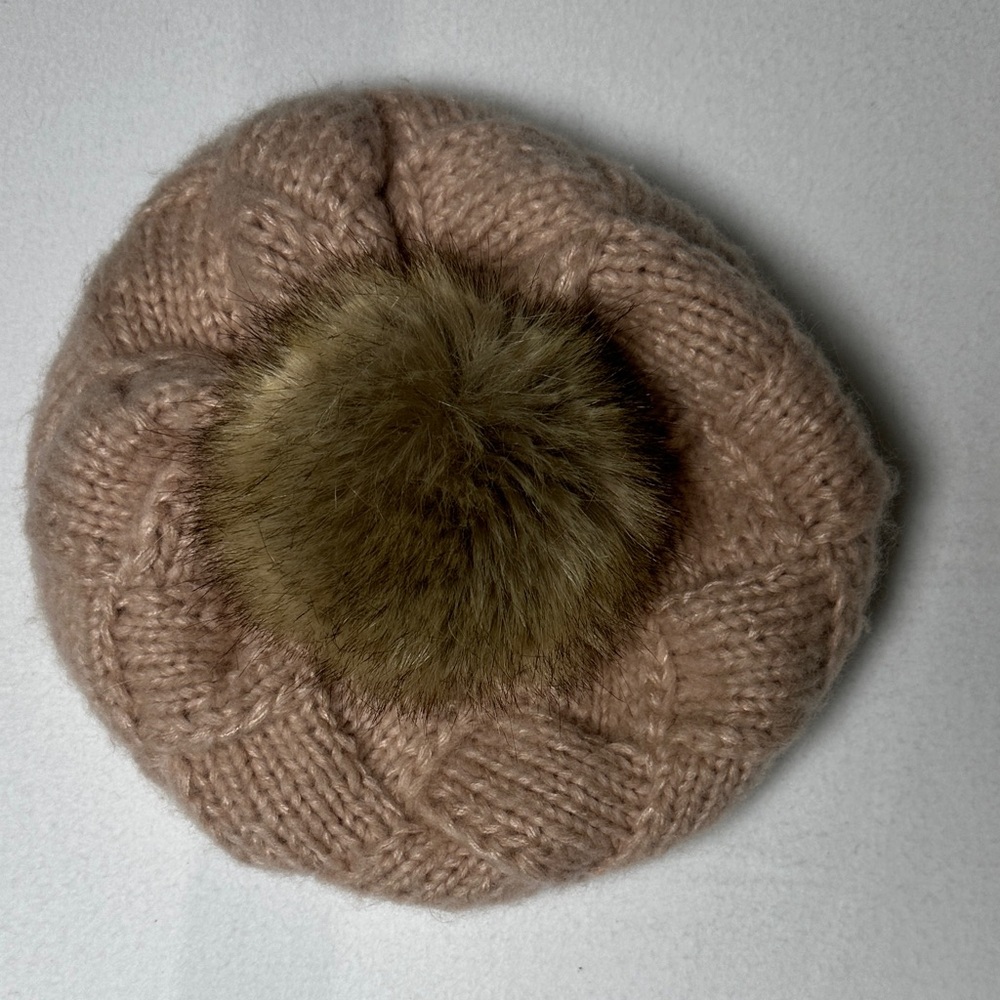 CC Cable Knit Rose Beanie Beret with Faux Fur Pom - Picture 3 of 3